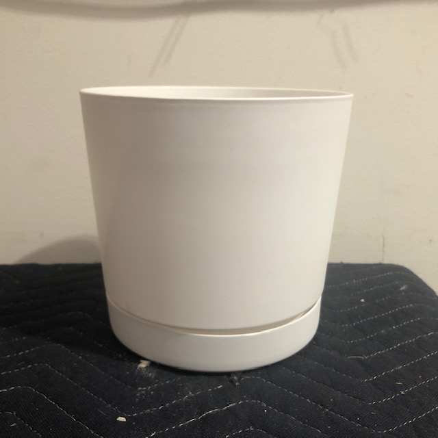 POT, White Planter Pot - Plastic